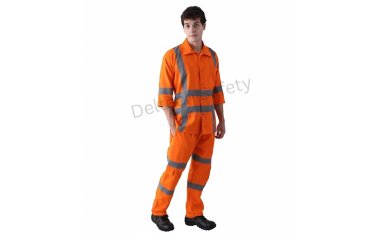 Reliable Body Protection from Industrial Coverall Manufacturers in India